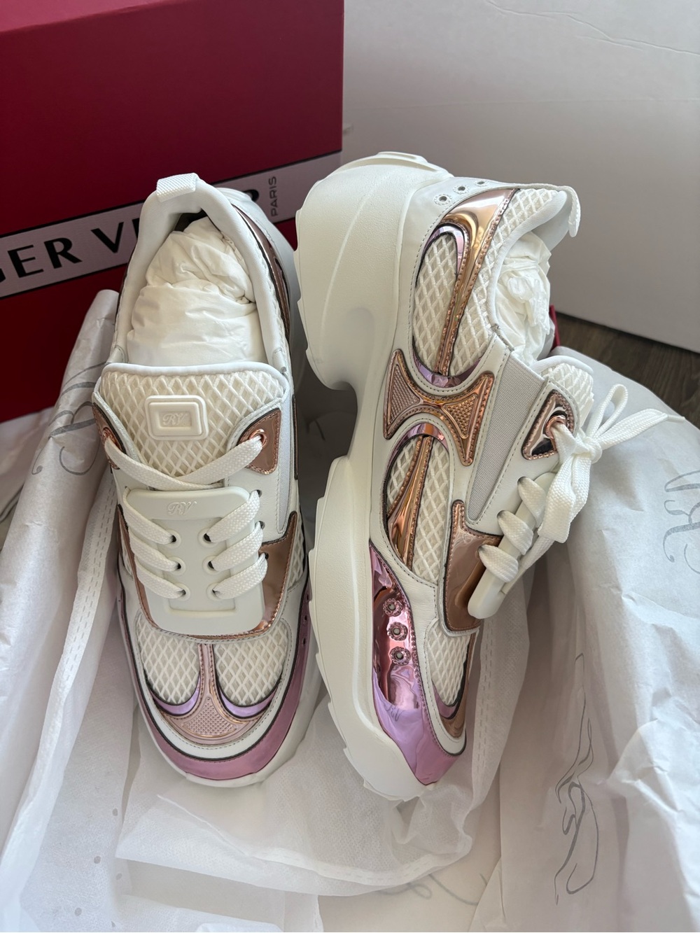 Roger Vivier viv run sneakers 👟
